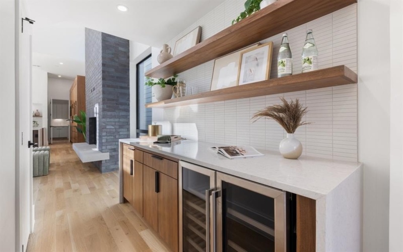 1909 Mcmillan Avenue, Dallas, TX 75206, 4 Habitaciones Habitaciones , ,5 BañosBaños,Residential,En Venta,1909 Mcmillan Avenue,20833625