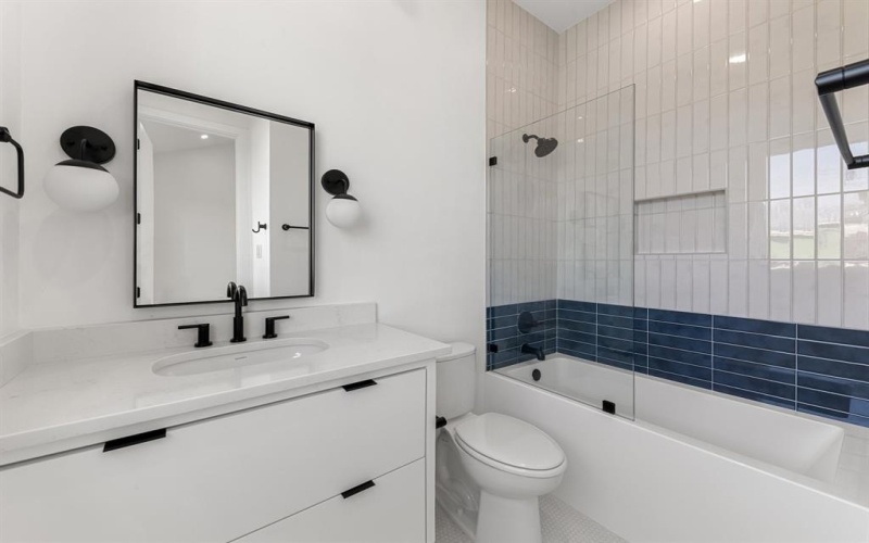 1909 Mcmillan Avenue, Dallas, TX 75206, 4 Habitaciones Habitaciones , ,5 BañosBaños,Residential,En Venta,1909 Mcmillan Avenue,20833625