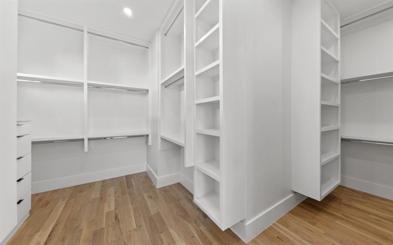 1909 Mcmillan Avenue, Dallas, TX 75206, 4 Habitaciones Habitaciones , ,5 BañosBaños,Residential,En Venta,1909 Mcmillan Avenue,20833625