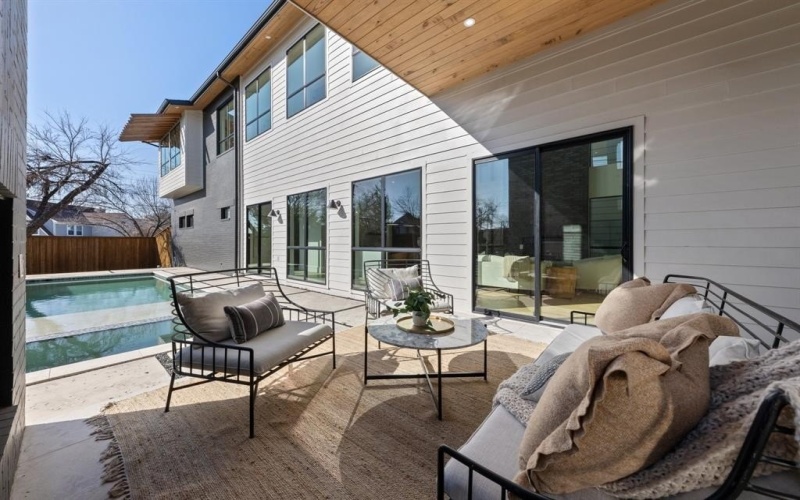 1909 Mcmillan Avenue, Dallas, TX 75206, 4 Habitaciones Habitaciones , ,5 BañosBaños,Residential,En Venta,1909 Mcmillan Avenue,20833625