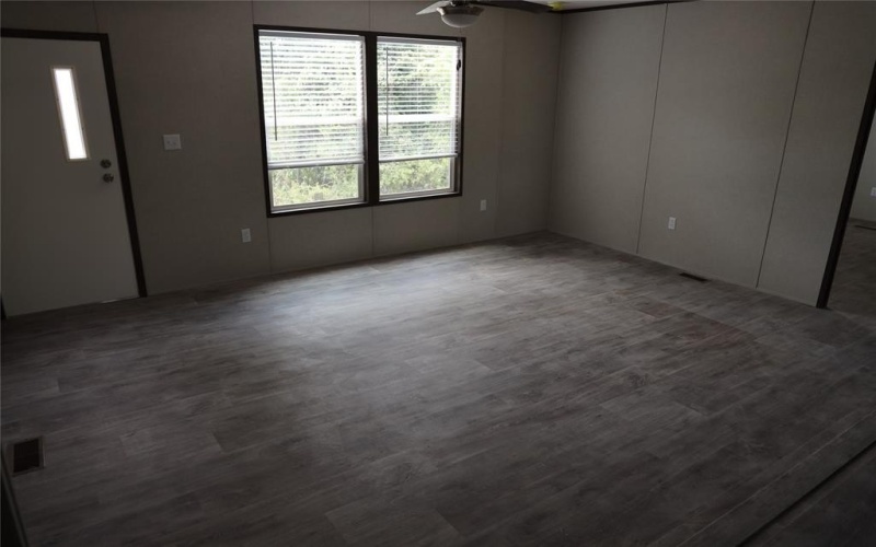 3501 Lake Granbury Drive, Granbury, TX 76048, 3 Habitaciones Habitaciones , ,2 BañosBaños,Residential,En Venta,3501 Lake Granbury Drive,20833668