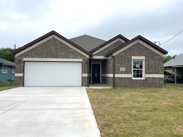 304 Avenue D, Ennis, TX 75119, 3 Habitaciones Habitaciones , ,2 BañosBaños,Residential,En Venta,304 Avenue D,20830411