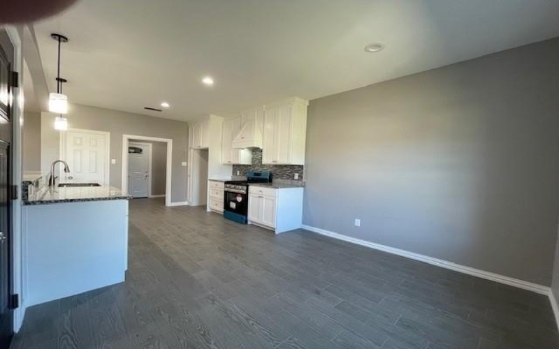304 Avenue D, Ennis, TX 75119, 3 Habitaciones Habitaciones , ,2 BañosBaños,Residential,En Venta,304 Avenue D,20830411