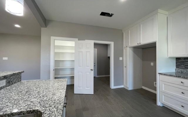 304 Avenue D, Ennis, TX 75119, 3 Habitaciones Habitaciones , ,2 BañosBaños,Residential,En Venta,304 Avenue D,20830411