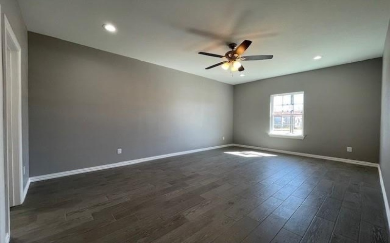 304 Avenue D, Ennis, TX 75119, 3 Habitaciones Habitaciones , ,2 BañosBaños,Residential,En Venta,304 Avenue D,20830411
