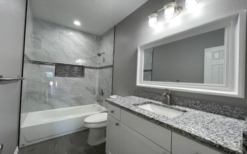 304 Avenue D, Ennis, TX 75119, 3 Habitaciones Habitaciones , ,2 BañosBaños,Residential,En Venta,304 Avenue D,20830411