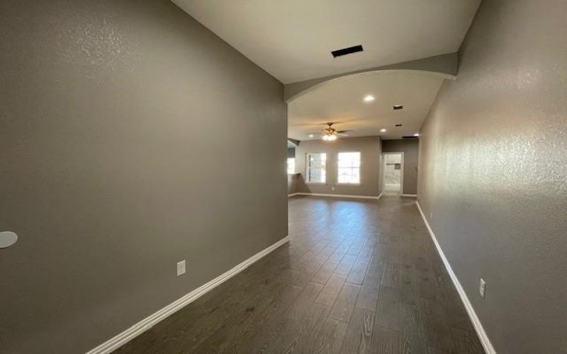 304 Avenue D, Ennis, TX 75119, 3 Habitaciones Habitaciones , ,2 BañosBaños,Residential,En Venta,304 Avenue D,20830411