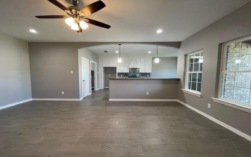 304 Avenue D, Ennis, TX 75119, 3 Habitaciones Habitaciones , ,2 BañosBaños,Residential,En Venta,304 Avenue D,20830411