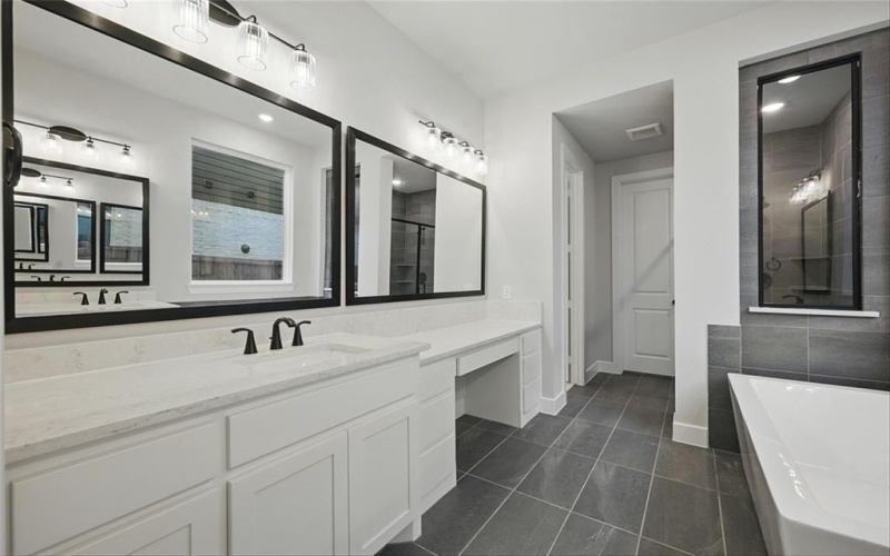 1512 Buttercup Avenue, Aubrey, TX 76227, 4 Habitaciones Habitaciones , ,5 BañosBaños,Residential,En Venta,1512 Buttercup Avenue,20833766