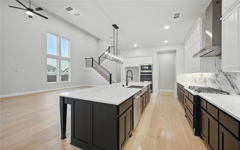 1512 Buttercup Avenue, Aubrey, TX 76227, 4 Habitaciones Habitaciones , ,5 BañosBaños,Residential,En Venta,1512 Buttercup Avenue,20833766