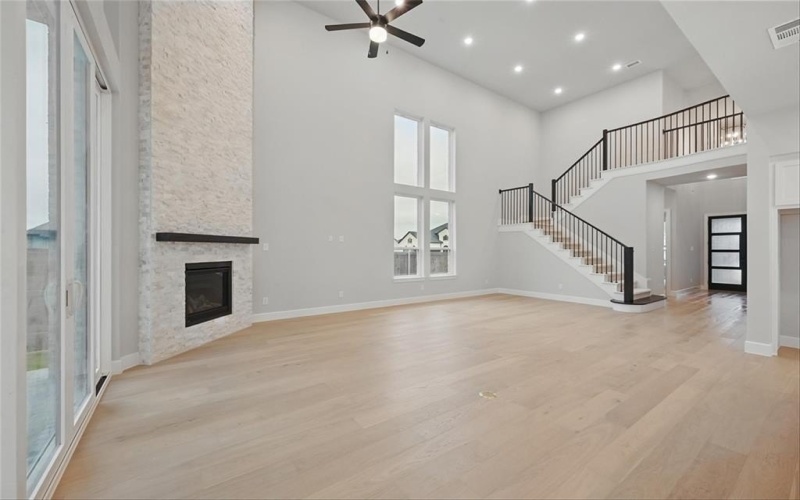 1512 Buttercup Avenue, Aubrey, TX 76227, 4 Habitaciones Habitaciones , ,5 BañosBaños,Residential,En Venta,1512 Buttercup Avenue,20833766