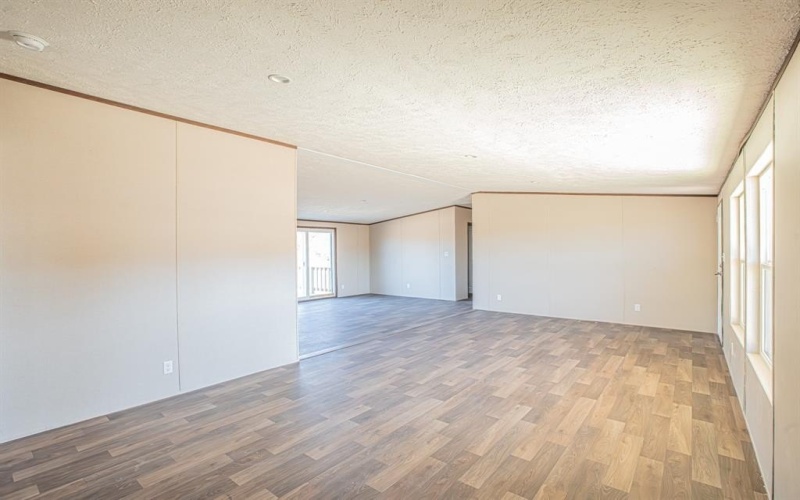 108 Draven Drive, Springtown, TX 76082, 5 Bedrooms Bedrooms, ,3 BathroomsBathrooms,Residential,For Sale,108 Draven Drive,20834001