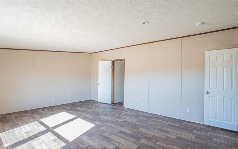 108 Draven Drive, Springtown, TX 76082, 5 Bedrooms Bedrooms, ,3 BathroomsBathrooms,Residential,For Sale,108 Draven Drive,20834001