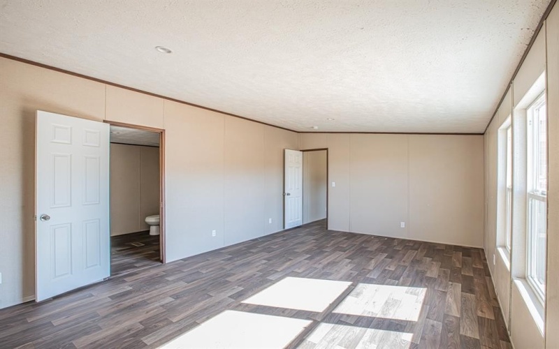 108 Draven Drive, Springtown, TX 76082, 5 Bedrooms Bedrooms, ,3 BathroomsBathrooms,Residential,For Sale,108 Draven Drive,20834001