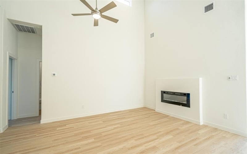 3501 Brazos River Drive, Granbury, TX 76048, 3 Bedrooms Bedrooms, ,2 BathroomsBathrooms,Residential,For Sale,3501 Brazos River Drive,20834044