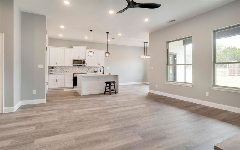 5813 Stonegate Circle, Granbury, TX 76048, 3 Habitaciones Habitaciones , ,2 BañosBaños,Residential,En Venta,5813 Stonegate Circle,20834052