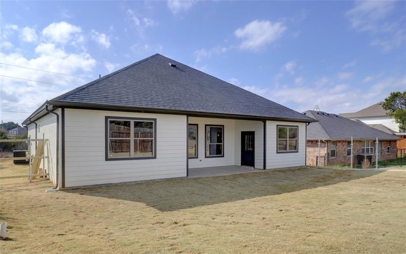5813 Stonegate Circle, Granbury, TX 76048, 3 Habitaciones Habitaciones , ,2 BañosBaños,Residential,En Venta,5813 Stonegate Circle,20834052