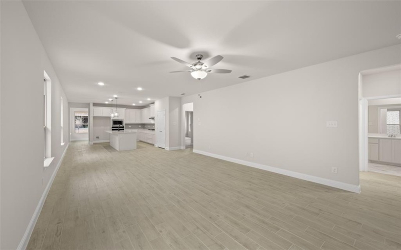 2833 Livestock, Midlothian, TX 76065, 3 Bedrooms Bedrooms, ,2 BathroomsBathrooms,Residential,For Sale,2833 Livestock,20830784