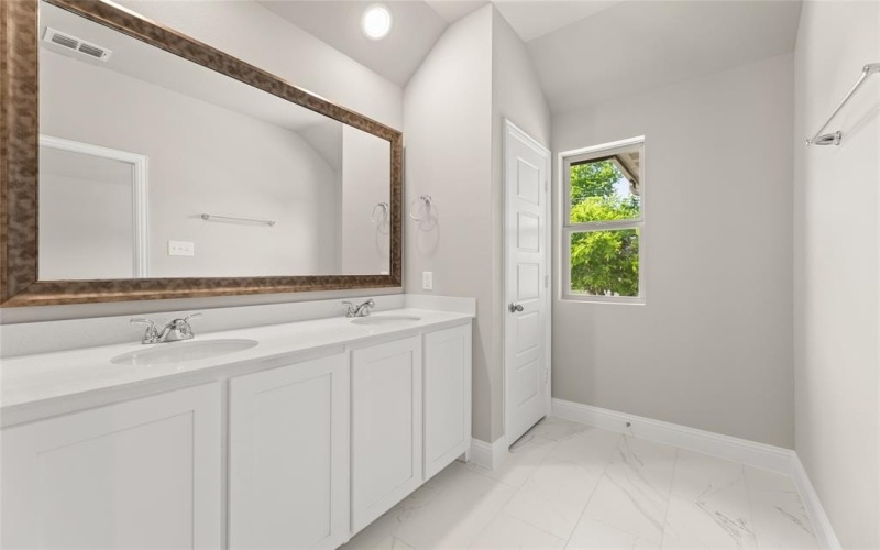 3049 Tall Pine, Corinth, TX 76210, 4 Bedrooms Bedrooms, ,2 BathroomsBathrooms,Residential,For Sale,3049 Tall Pine,0,20830882
