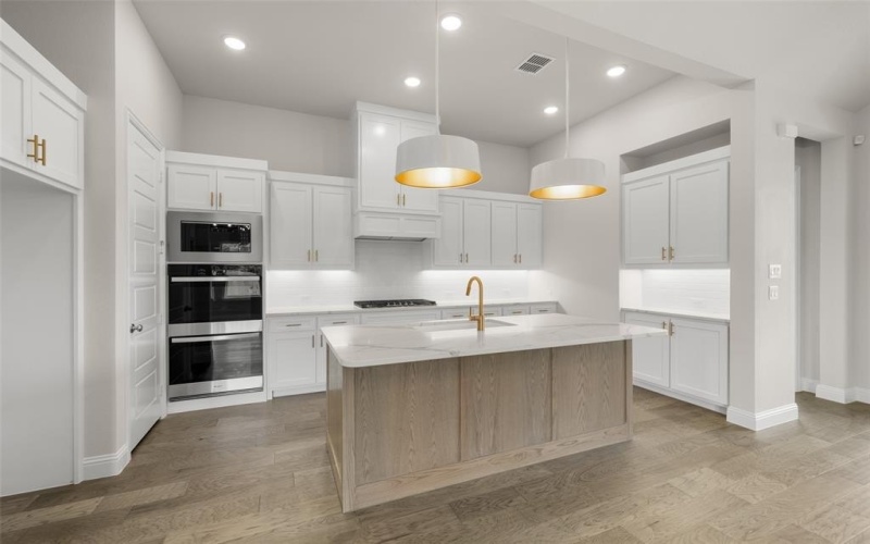 2300 Knapp Trail, Mansfield, TX 76063, 4 Bedrooms Bedrooms, ,3 BathroomsBathrooms,Residential,For Sale,2300 Knapp Trail,20835165