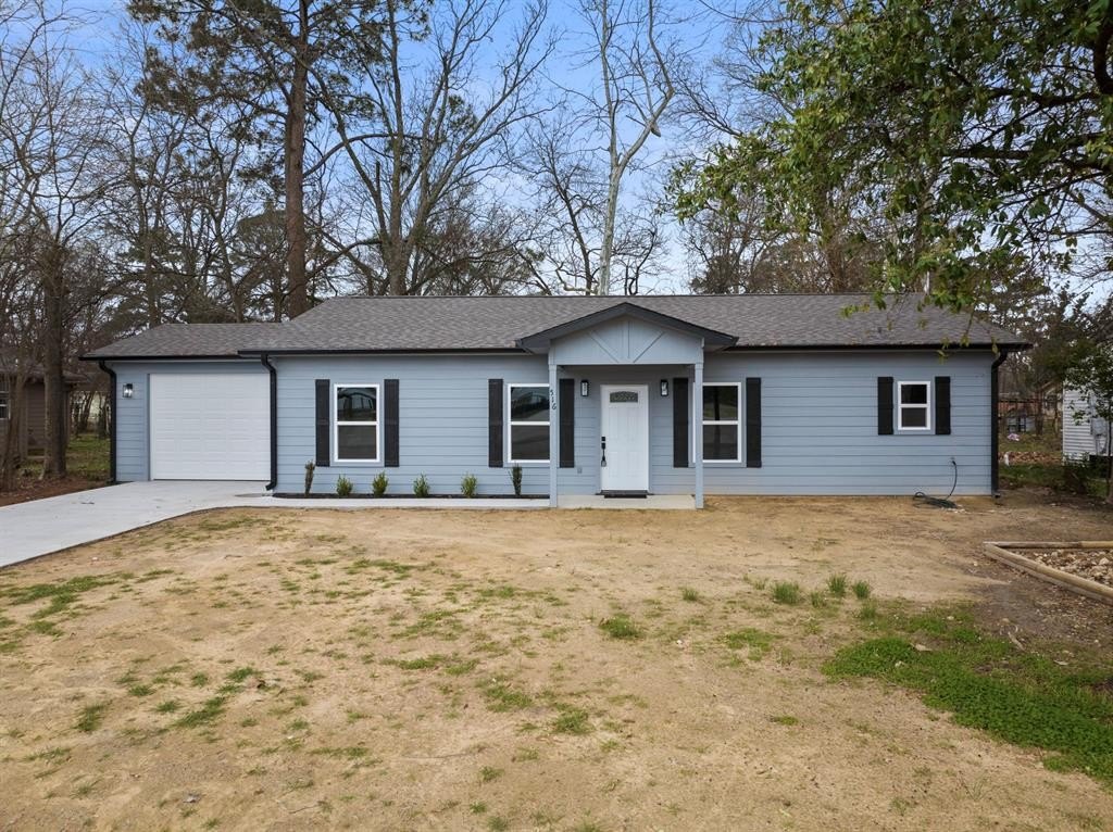 516 Elm Street, Pittsburg, TX 75686, 3 Bedrooms Bedrooms, ,2 BathroomsBathrooms,Residential,For Sale,516 Elm Street,20835470