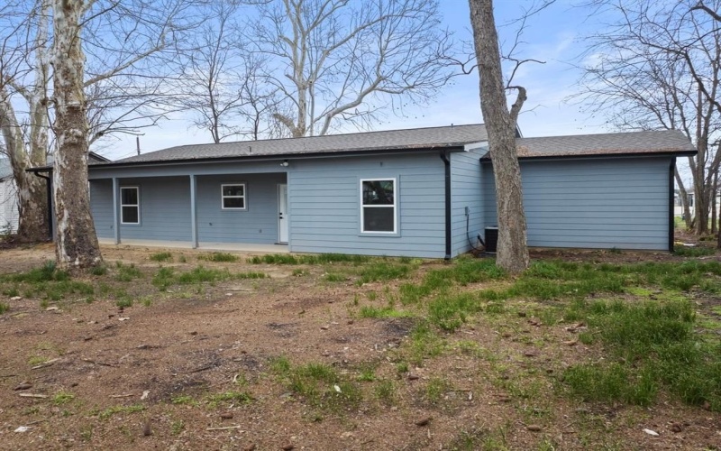 516 Elm Street, Pittsburg, TX 75686, 3 Bedrooms Bedrooms, ,2 BathroomsBathrooms,Residential,For Sale,516 Elm Street,20835470