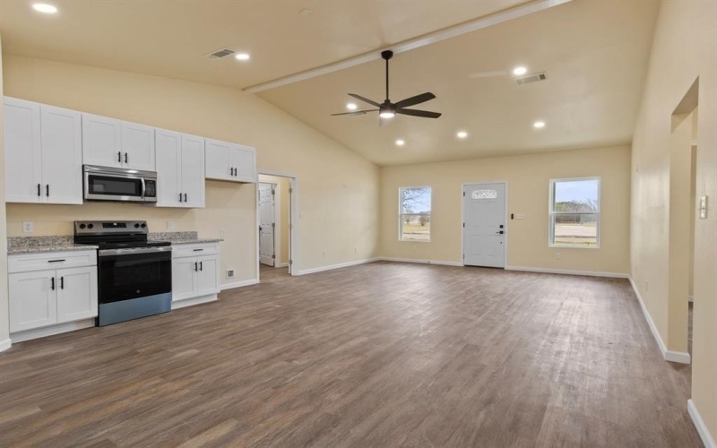 516 Elm Street, Pittsburg, TX 75686, 3 Bedrooms Bedrooms, ,2 BathroomsBathrooms,Residential,For Sale,516 Elm Street,20835470