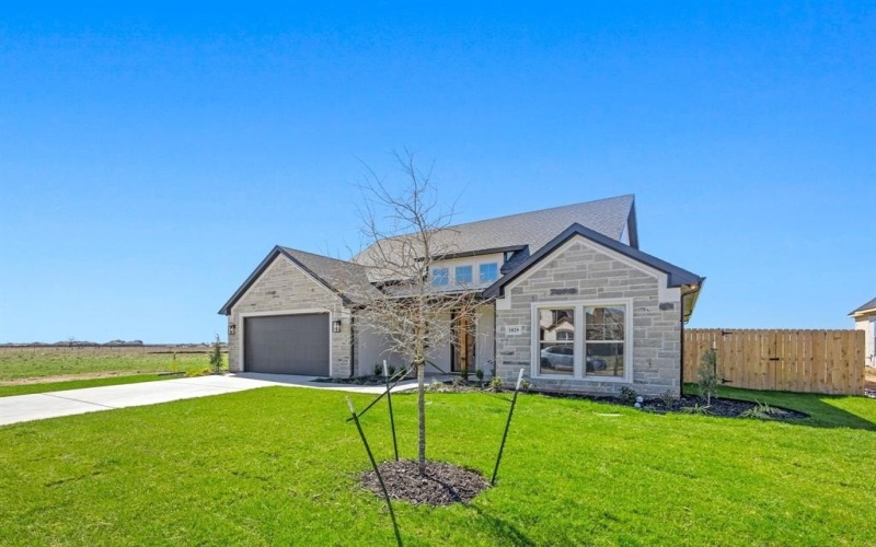 1829 Sudbury Drive, Cleburne, TX 76033, 4 Habitaciones Habitaciones , ,2 BañosBaños,Residential,En Venta,1829 Sudbury Drive,20835850