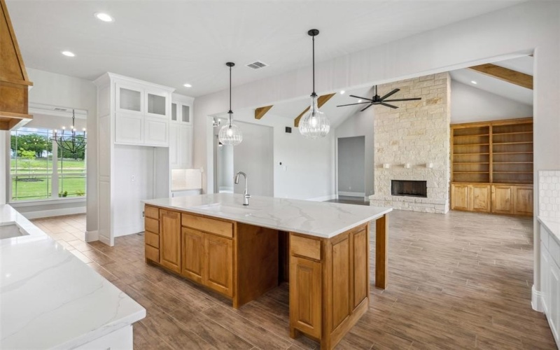 1027 Estancia Boulevard, Weatherford, TX 76088, 4 Bedrooms Bedrooms, ,3 BathroomsBathrooms,Residential,For Sale,1027 Estancia Boulevard,20835938
