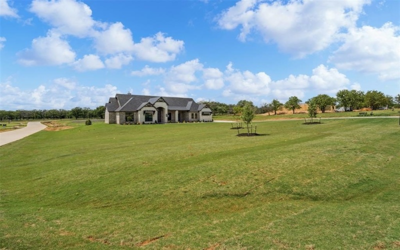 1027 Estancia Boulevard, Weatherford, TX 76088, 4 Bedrooms Bedrooms, ,3 BathroomsBathrooms,Residential,For Sale,1027 Estancia Boulevard,20835938