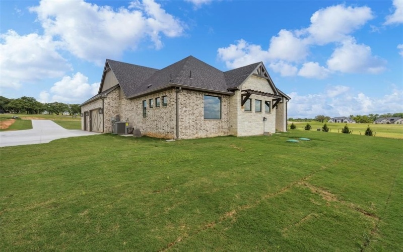 1027 Estancia Boulevard, Weatherford, TX 76088, 4 Bedrooms Bedrooms, ,3 BathroomsBathrooms,Residential,For Sale,1027 Estancia Boulevard,20835938