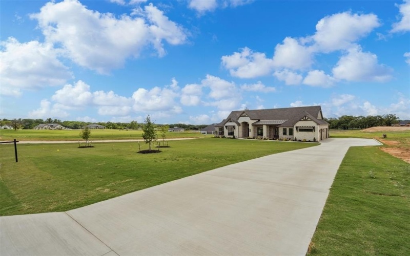 1027 Estancia Boulevard, Weatherford, TX 76088, 4 Bedrooms Bedrooms, ,3 BathroomsBathrooms,Residential,For Sale,1027 Estancia Boulevard,20835938