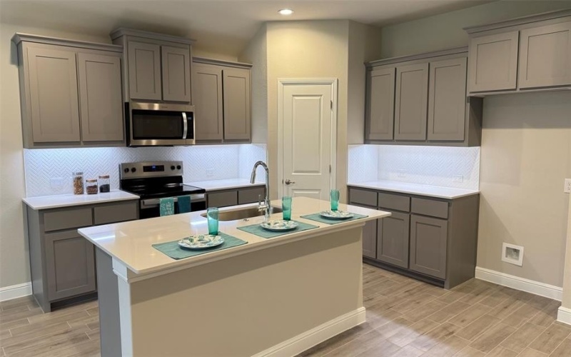 1744 RIVER BEND Road, Burleson, TX 76028, 4 Habitaciones Habitaciones , ,2 BañosBaños,Residential,En Venta,1744 RIVER BEND Road,20836104