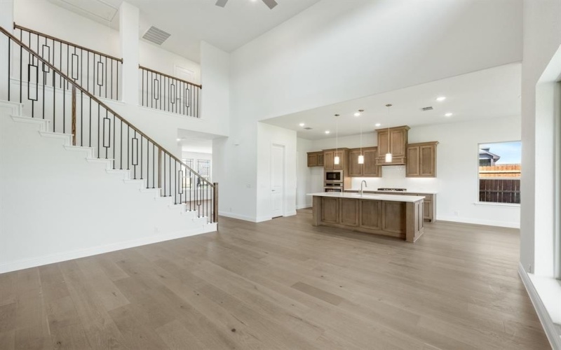 5904 Foxtail Drive, Denton, TX 76226, 4 Bedrooms Bedrooms, ,3 BathroomsBathrooms,Residential,For Sale,5904 Foxtail Drive,20834397