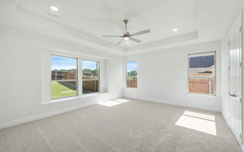 5904 Foxtail Drive, Denton, TX 76226, 4 Bedrooms Bedrooms, ,3 BathroomsBathrooms,Residential,For Sale,5904 Foxtail Drive,20834397