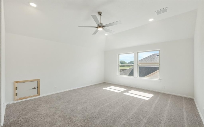 5904 Foxtail Drive, Denton, TX 76226, 4 Bedrooms Bedrooms, ,3 BathroomsBathrooms,Residential,For Sale,5904 Foxtail Drive,20834397