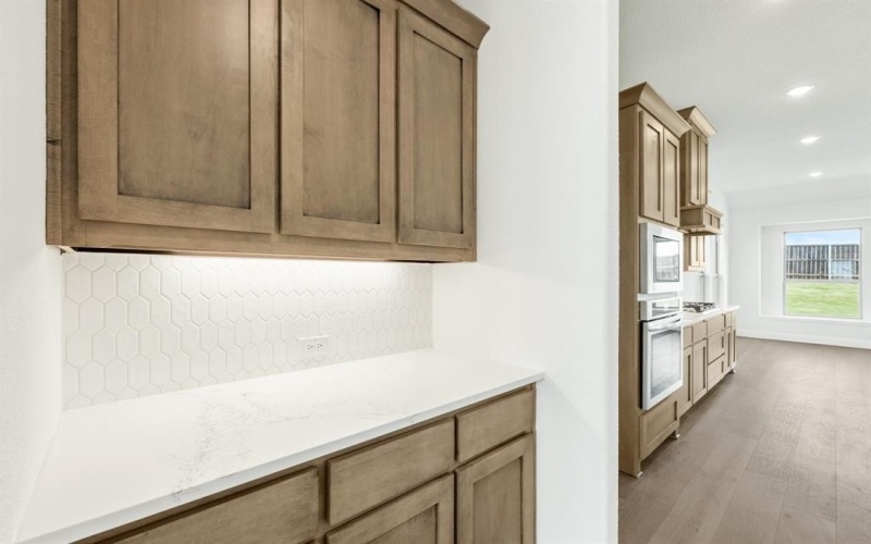 5904 Foxtail Drive, Denton, TX 76226, 4 Bedrooms Bedrooms, ,3 BathroomsBathrooms,Residential,For Sale,5904 Foxtail Drive,20834397