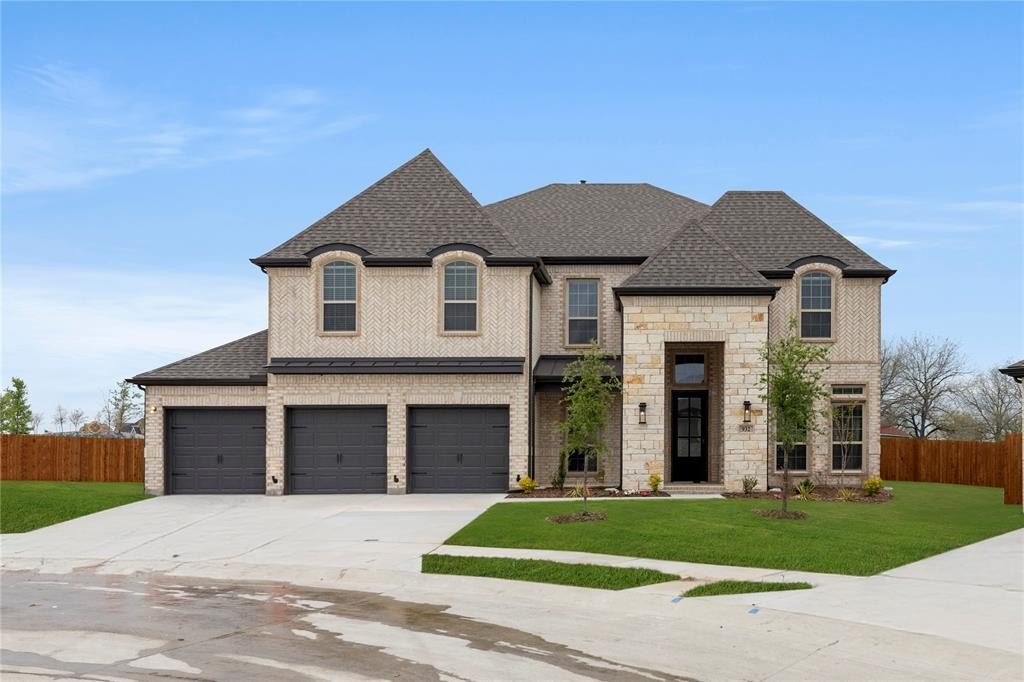 932 Pilatus Lane, Fate, TX 75087, 5 Habitaciones Habitaciones , ,5 BañosBaños,Residential,En Venta,932 Pilatus Lane,20834409