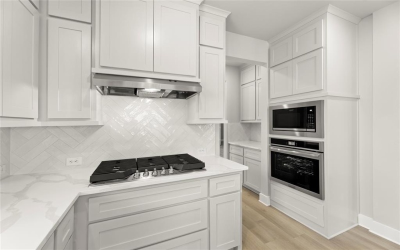932 Pilatus Lane, Fate, TX 75087, 5 Habitaciones Habitaciones , ,5 BañosBaños,Residential,En Venta,932 Pilatus Lane,20834409