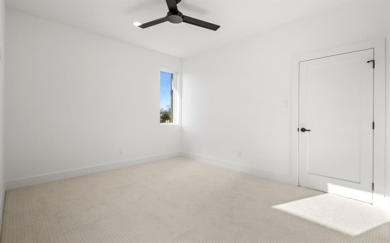 1432 Canada Drive, Dallas, TX 75212, 4 Bedrooms Bedrooms, ,3 BathroomsBathrooms,Residential,For Sale,1432 Canada Drive,20834701