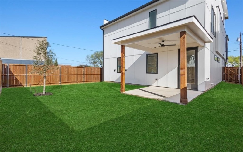 1432 Canada Drive, Dallas, TX 75212, 4 Bedrooms Bedrooms, ,3 BathroomsBathrooms,Residential,For Sale,1432 Canada Drive,20834701
