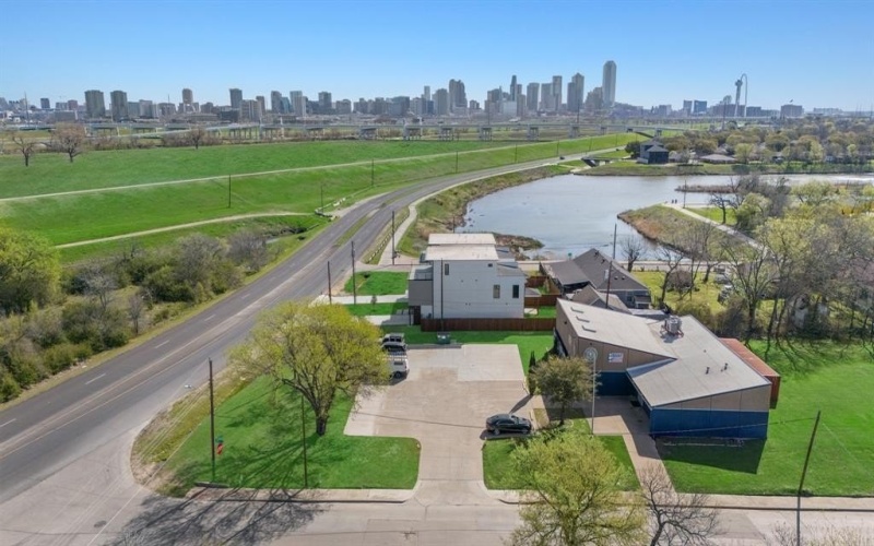 1432 Canada Drive, Dallas, TX 75212, 4 Bedrooms Bedrooms, ,3 BathroomsBathrooms,Residential,For Sale,1432 Canada Drive,20834701