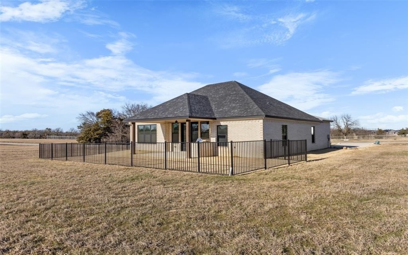 186 Desert Mountain Drive, Gordonville, TX 76245, 3 Bedrooms Bedrooms, ,2 BathroomsBathrooms,Residential,For Sale,186 Desert Mountain Drive,20837586