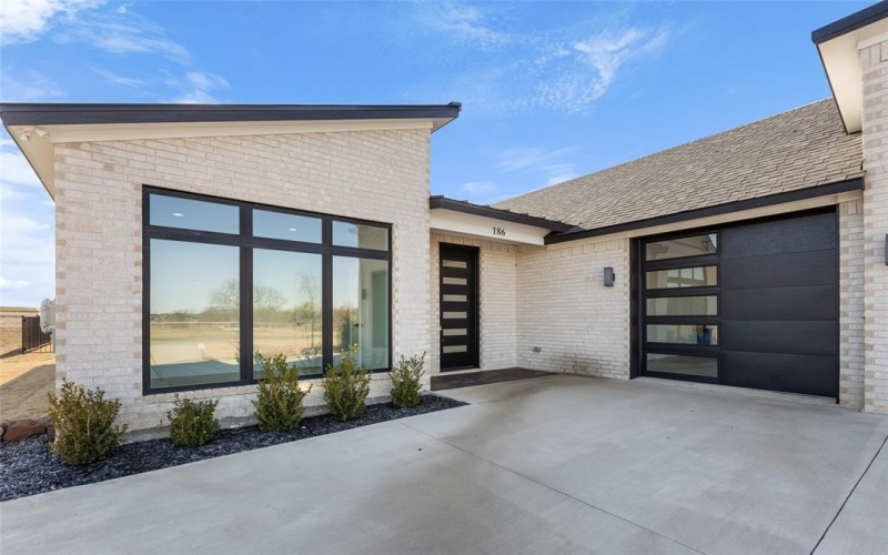 186 Desert Mountain Drive, Gordonville, TX 76245, 3 Bedrooms Bedrooms, ,2 BathroomsBathrooms,Residential,For Sale,186 Desert Mountain Drive,20837586