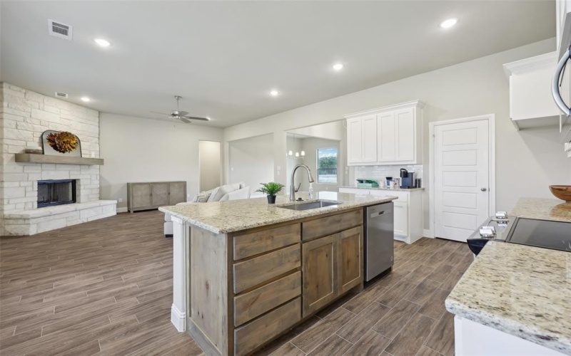4000 Roan Court, Springtown, TX 76082, 3 Bedrooms Bedrooms, ,2 BathroomsBathrooms,Residential,For Sale,4000 Roan Court,20841359