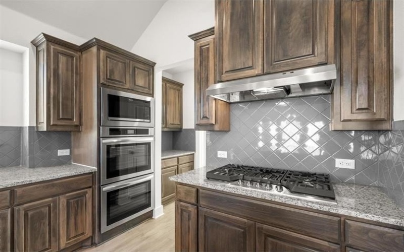 229 Tradd Street, Glenn Heights, TX 75154, 5 Bedrooms Bedrooms, ,3 BathroomsBathrooms,Residential,For Sale,229 Tradd Street,20841378