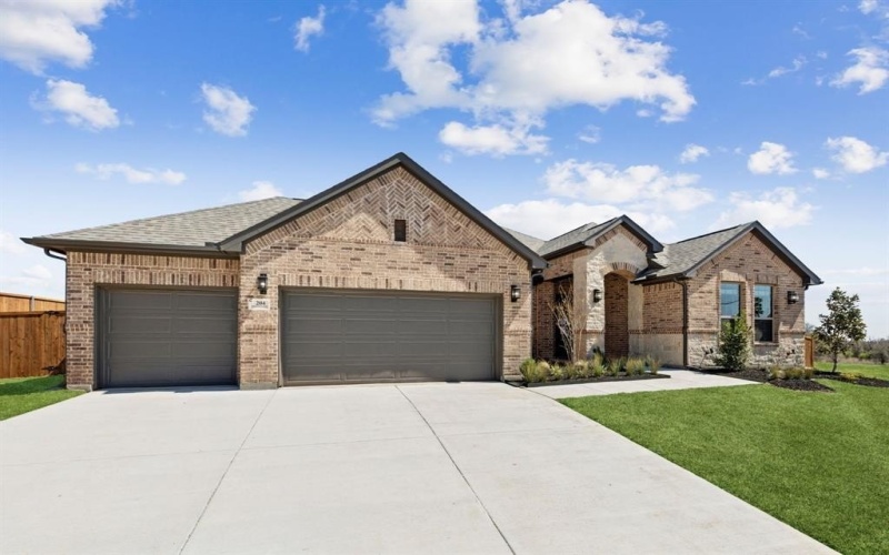 204 Bristol Lane, Azle, TX 76020, 4 Bedrooms Bedrooms, ,3 BathroomsBathrooms,Residential,For Sale,204 Bristol Lane,20838494