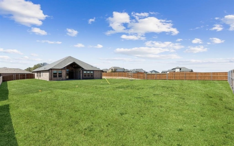 204 Bristol Lane, Azle, TX 76020, 4 Bedrooms Bedrooms, ,3 BathroomsBathrooms,Residential,For Sale,204 Bristol Lane,20838494