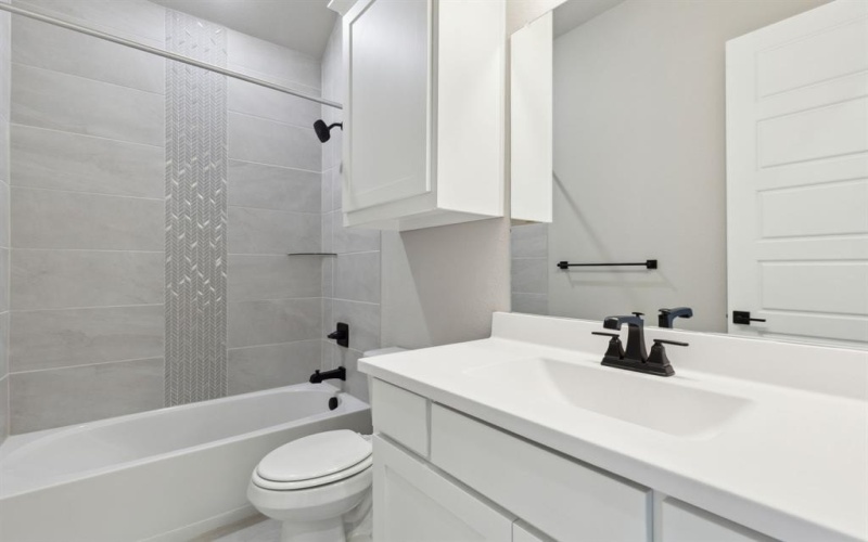 204 Bristol Lane, Azle, TX 76020, 4 Bedrooms Bedrooms, ,3 BathroomsBathrooms,Residential,For Sale,204 Bristol Lane,20838494