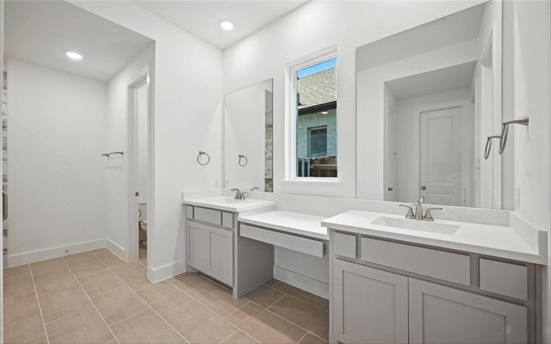 706 Hidden Creek Parkway, Van Alstyne, TX 75495, 4 Bedrooms Bedrooms, ,3 BathroomsBathrooms,Residential,For Sale,706 Hidden Creek Parkway,20841719